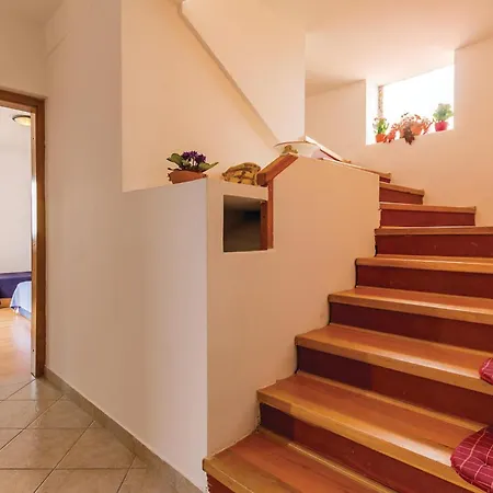 Amazing In With House Sea View Apartment Pula