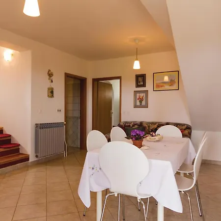Apartment Amazing In With House Sea View